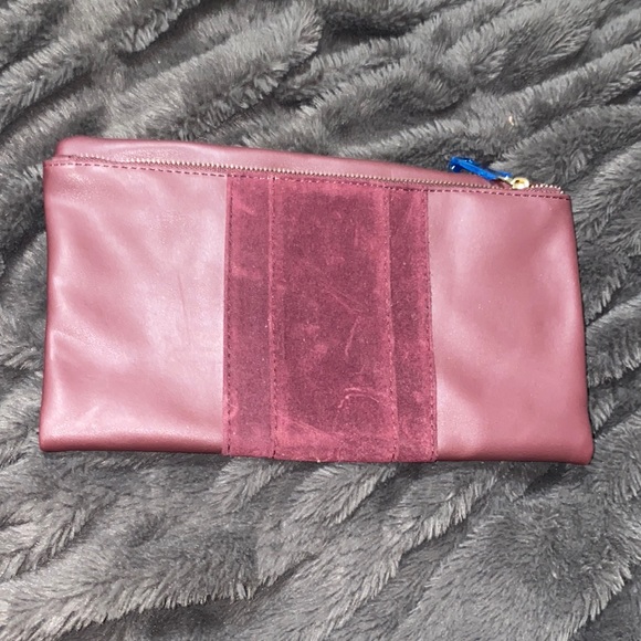 🍂Summer & Rose Maroon Clutch! - Picture 4 of 8